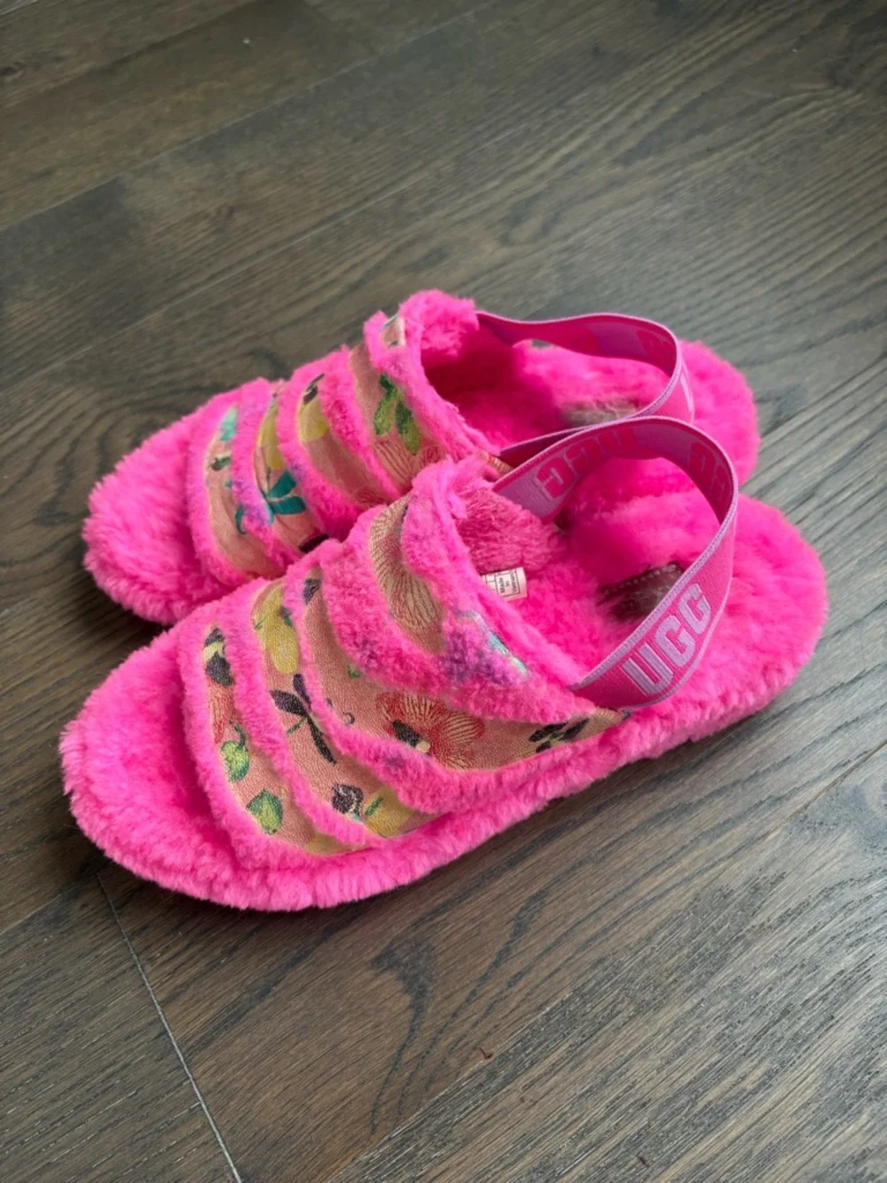 UGG Fluff Yeah Tiger Flower Slides Size 7 Taffy Pink - Picture 5 of 8
